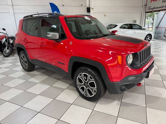 JEEP RENEGADE 2.0 16V TURBO DIESEL TRAILHAWK 4P 4X4 AUTOMÁTICO JEEP RENEGADE 2.0 16V TURBO DIESEL TRAILHAWK 4P 4X4 AUTOMÁTICO